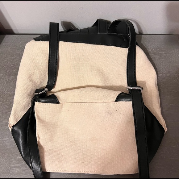 Backpack - Picture 2 of 2